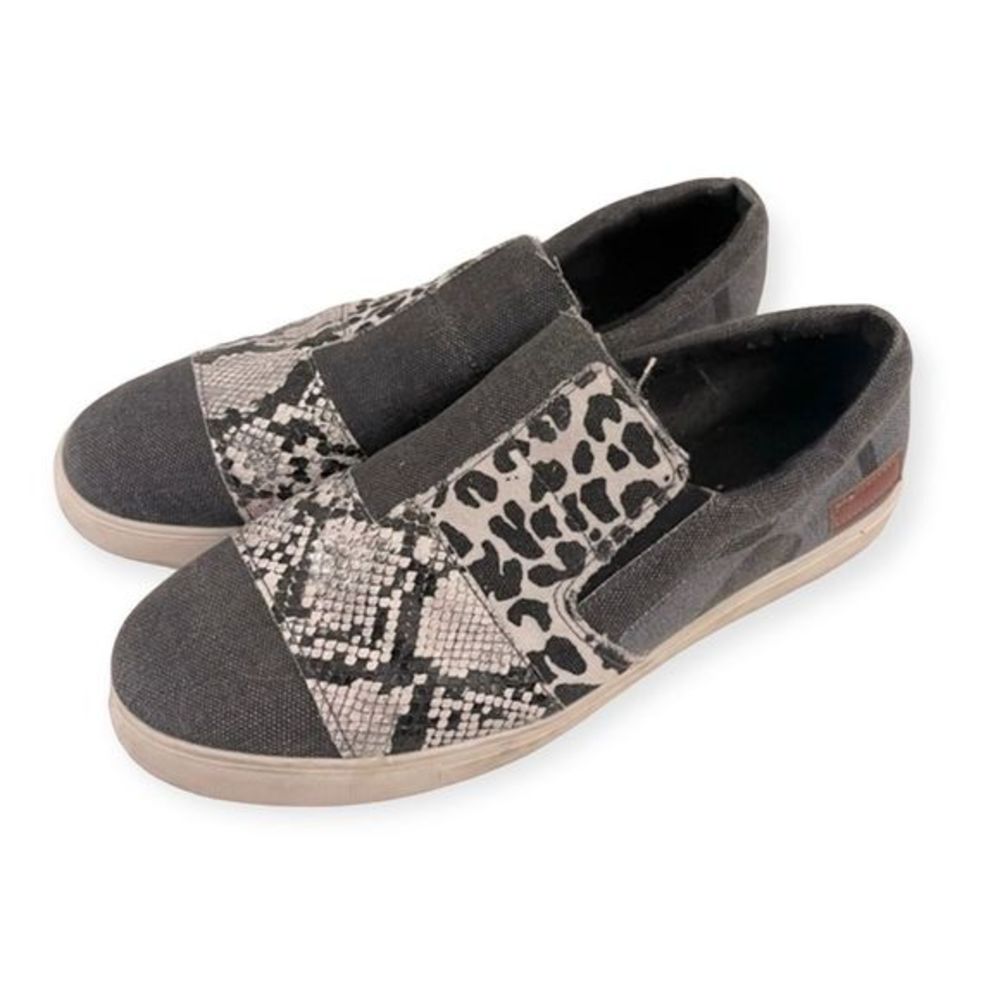 Tinstree Women’s Slip On Sneakers Size 9‎